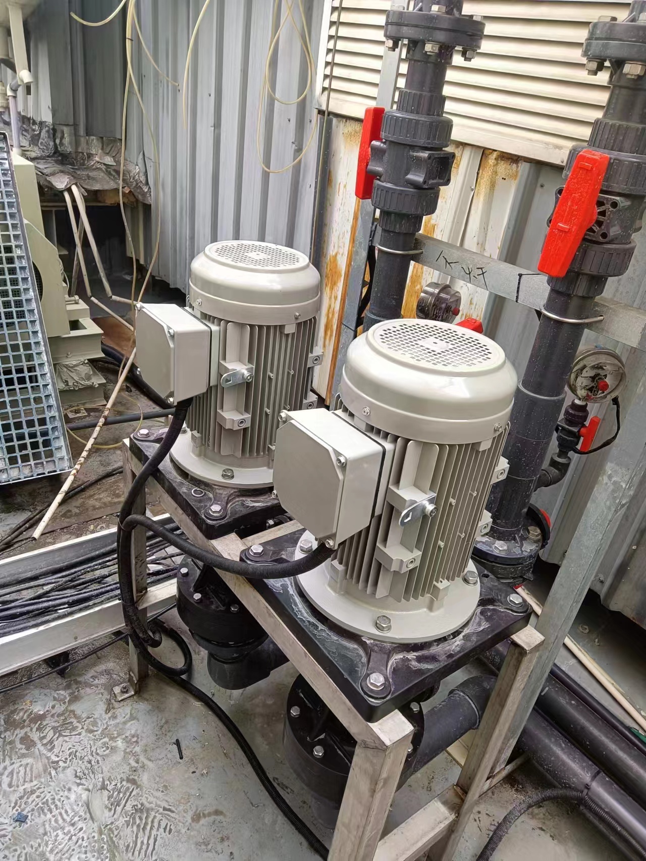 2e70c6336a7451c0e0a57d77561b53e 2e70c6336a7451c0e0a57d77561b53e